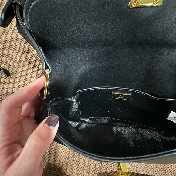 PRADA Leather shoulder bag - Picture 7 of 12